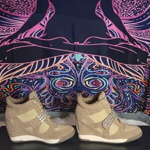 Velvet Hidden Heel Sneaker - Size 8